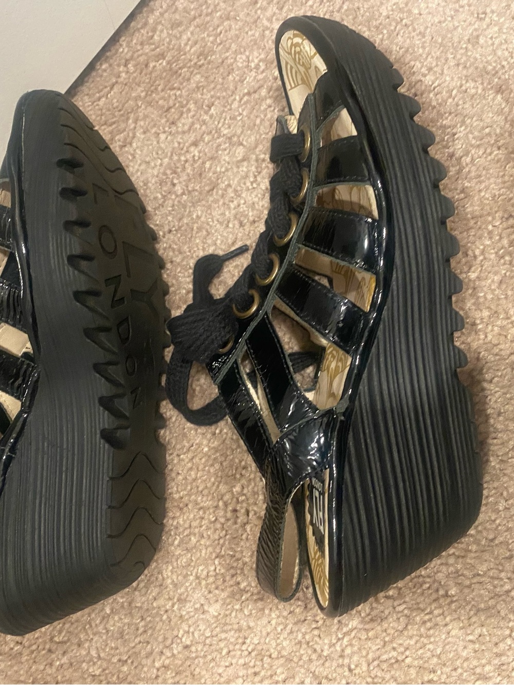 Shoes - Picture 6 of 12